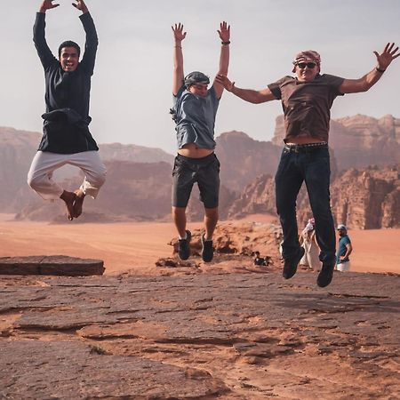 Bed and Breakfast Wadi Rum Galaxy Camp Exterior foto