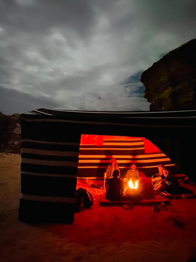 Bed and Breakfast Wadi Rum Galaxy Camp Exterior foto