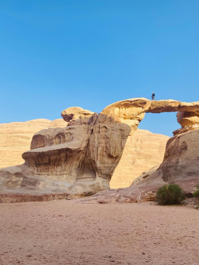 Bed and Breakfast Wadi Rum Galaxy Camp Exterior foto