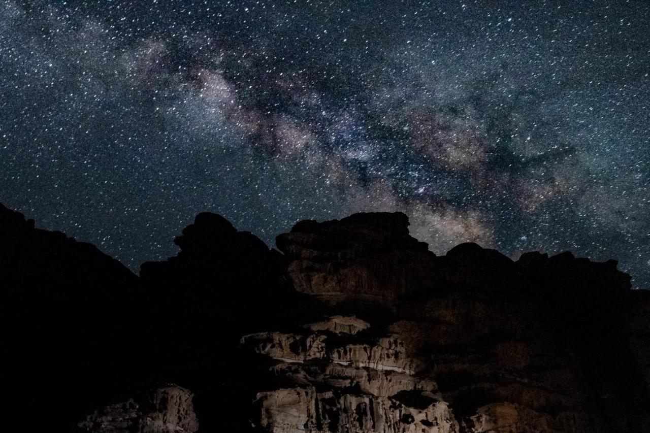 Bed and Breakfast Wadi Rum Galaxy Camp Exterior foto