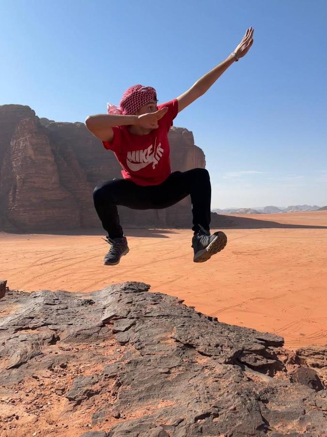 Bed and Breakfast Wadi Rum Galaxy Camp Exterior foto