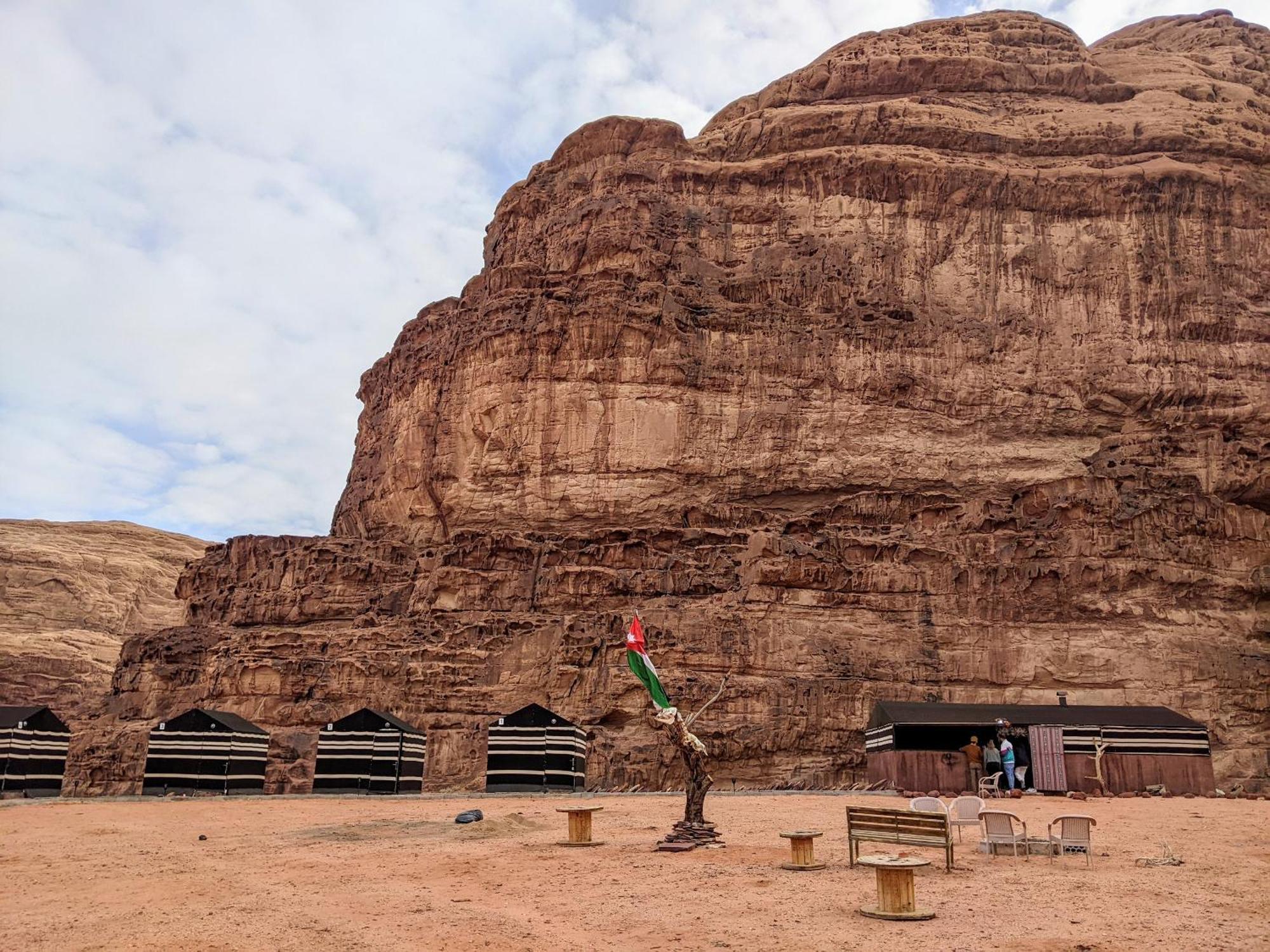 Bed and Breakfast Wadi Rum Galaxy Camp Exterior foto