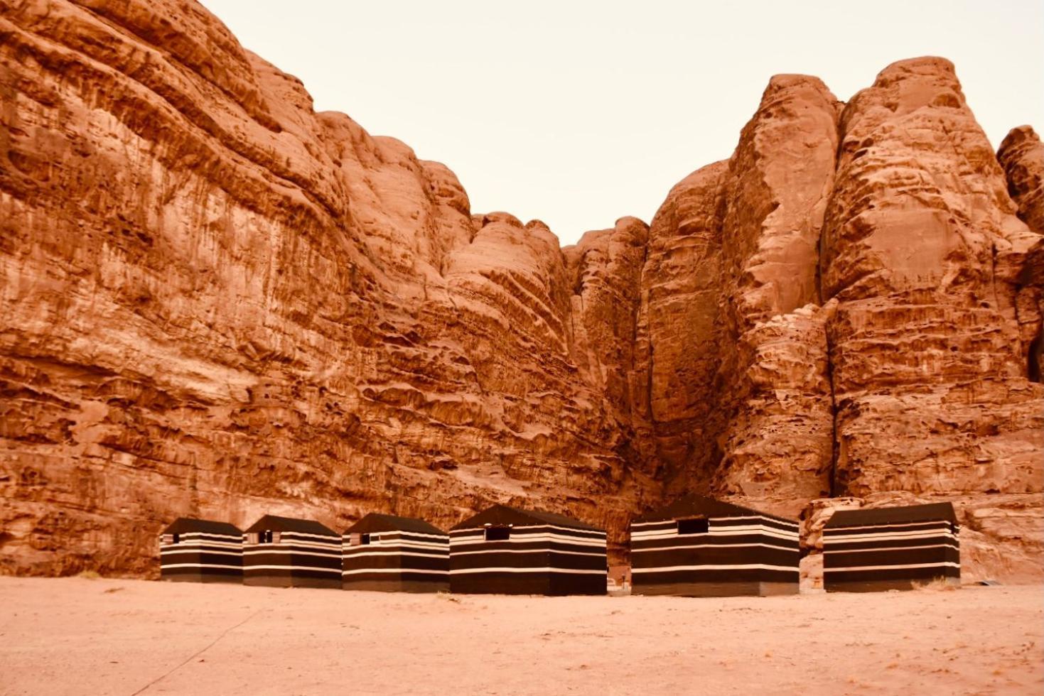 Bed and Breakfast Wadi Rum Galaxy Camp Exterior foto